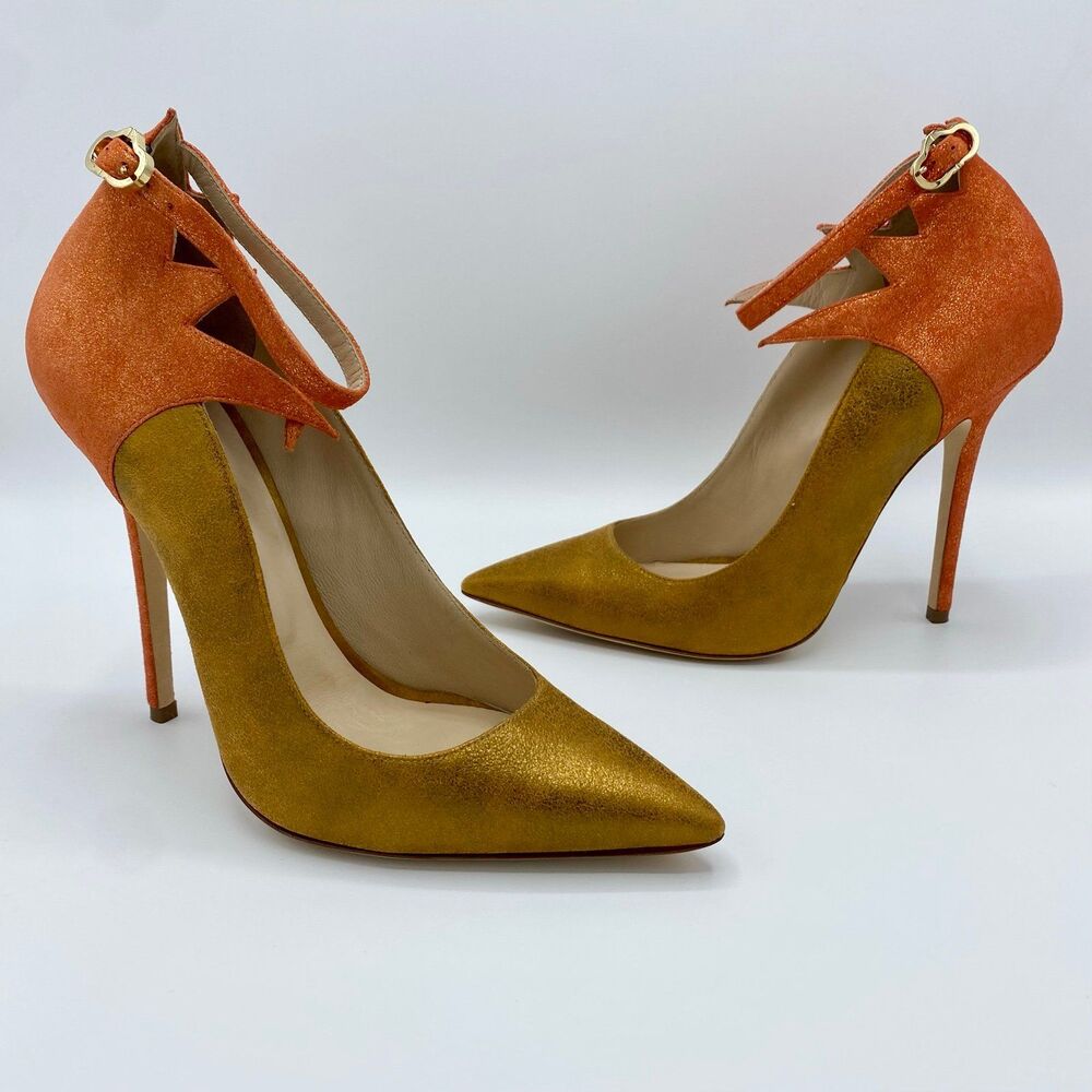 Julia Haart X La Perla Metallic Pointed Toe Stiletto Pump Size 39 / US 8.5